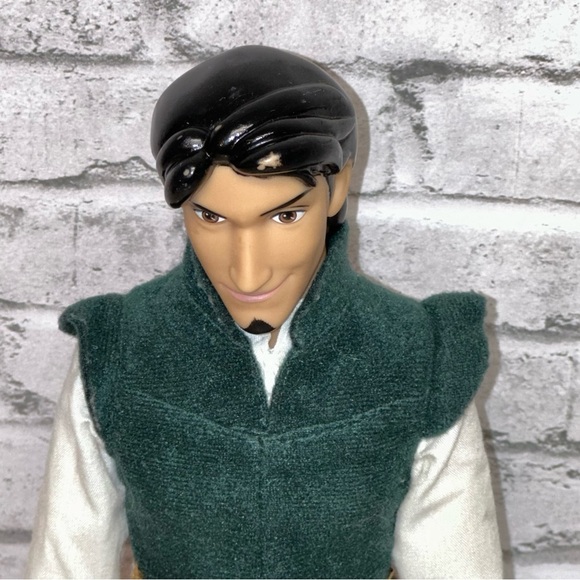 Disney Store Tangled FLYNN RYDER 12" Classic Doll Prince Rapunzel Boy Doll - Picture 8 of 10
